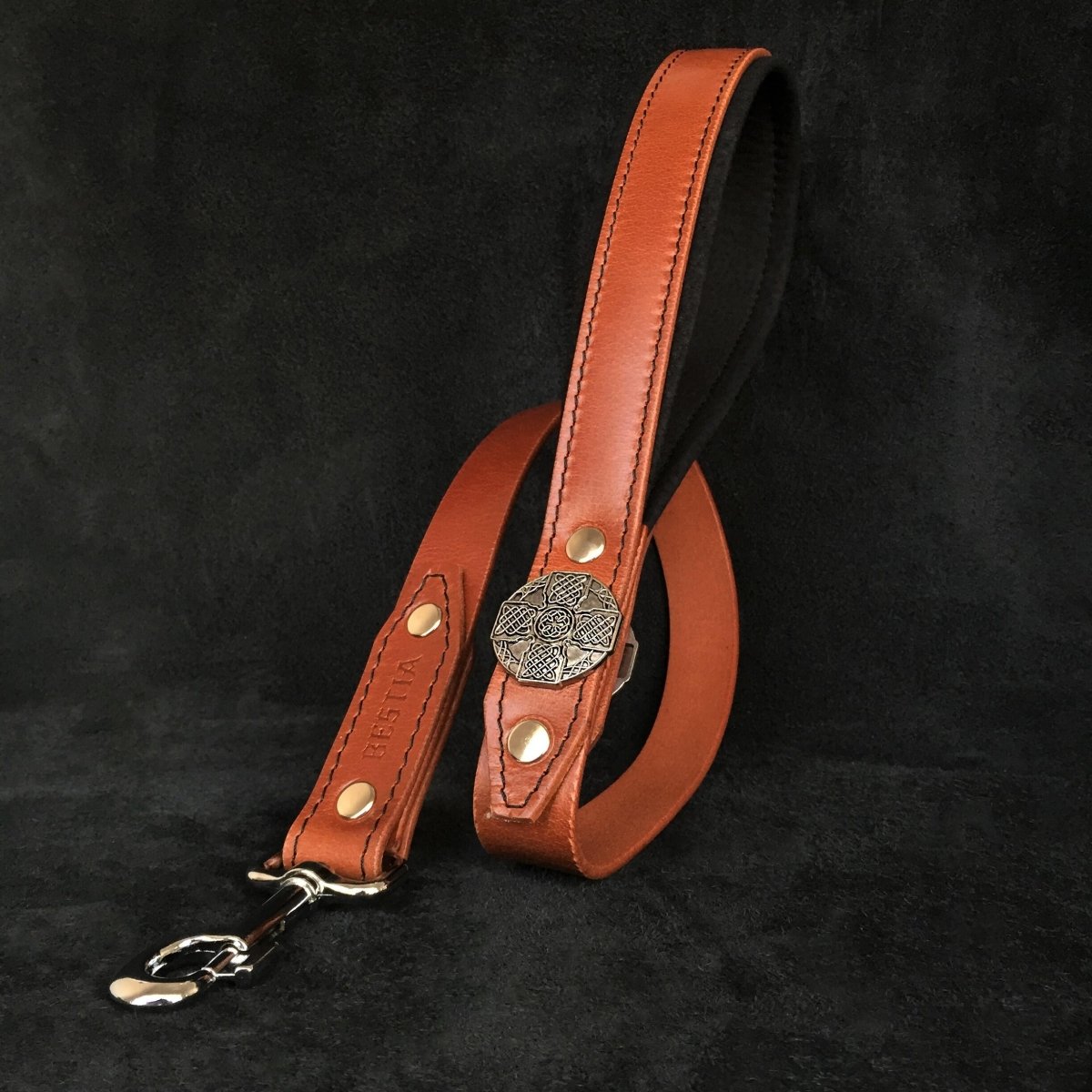 The "Maximus Silver" leash - LeashLux Pet Co